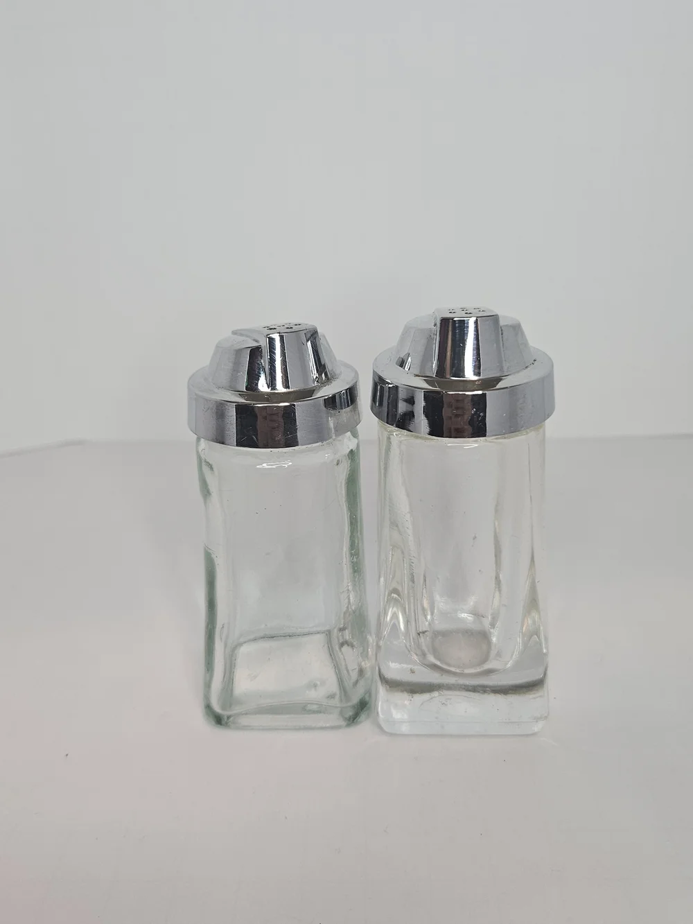 Vintage Salt & Pepper Shaker FEDERAL HOUSEWARES Glass With Silver Top